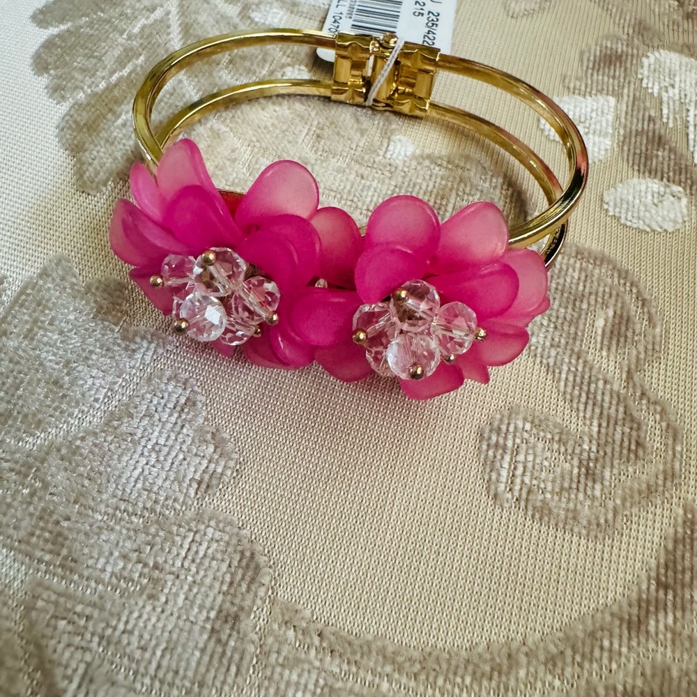 Double hinged bracelet